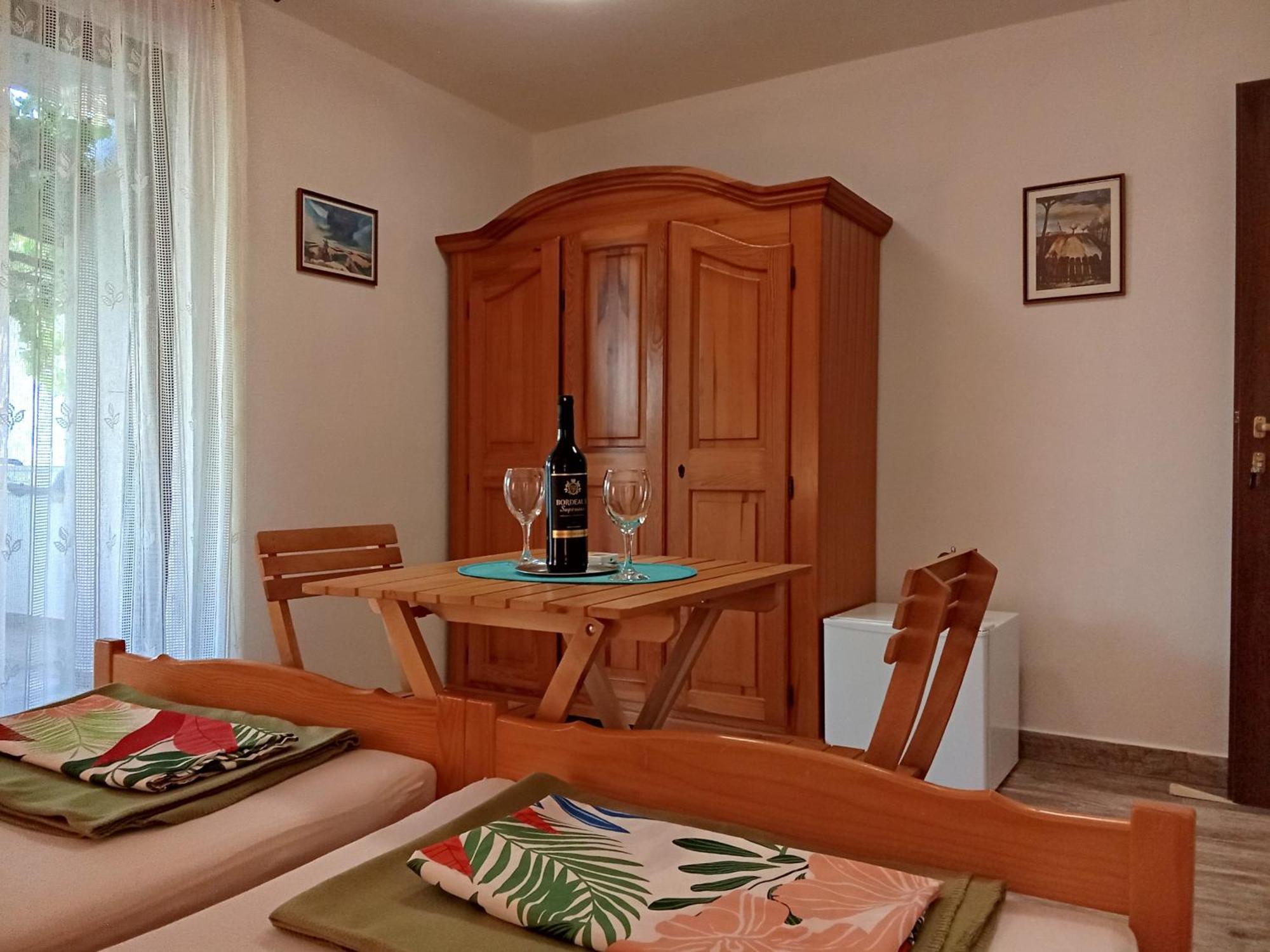 Apartments And Rooms Bova Baška Exterior foto